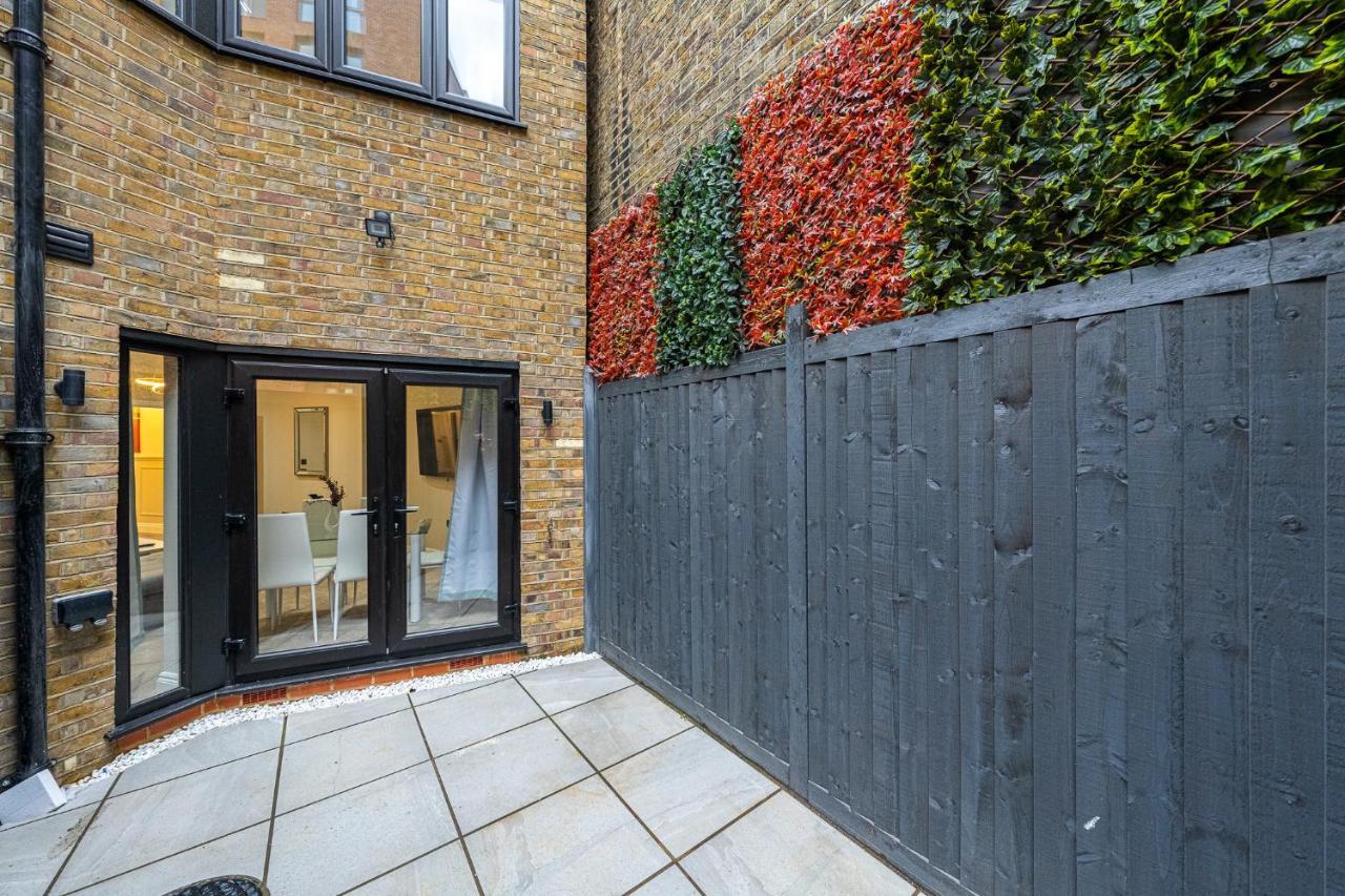 Brand New London Luxury House - Sleeps 8 Villa Exterior foto