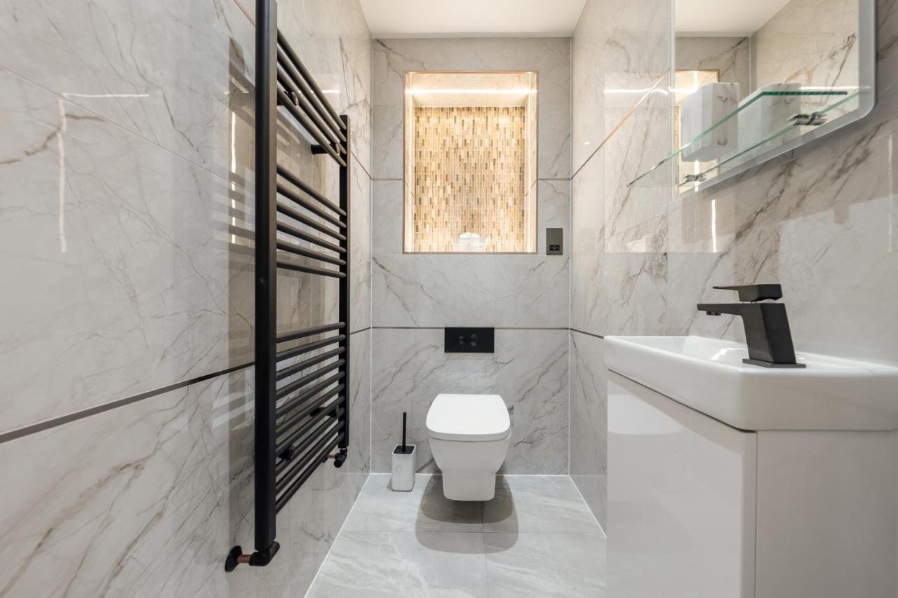 Brand New London Luxury House - Sleeps 8 Villa Exterior foto